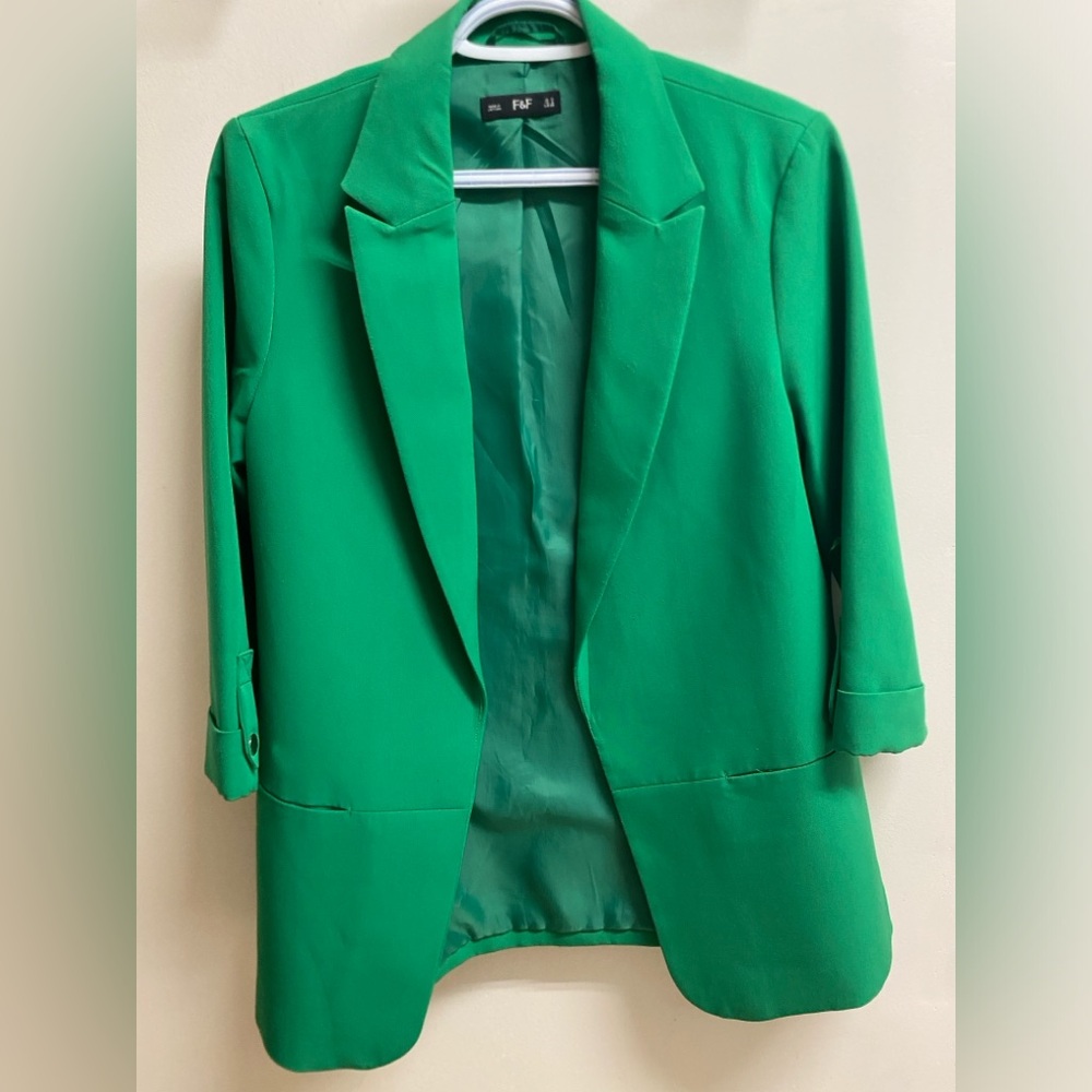 Blazer - Picture 2 of 3